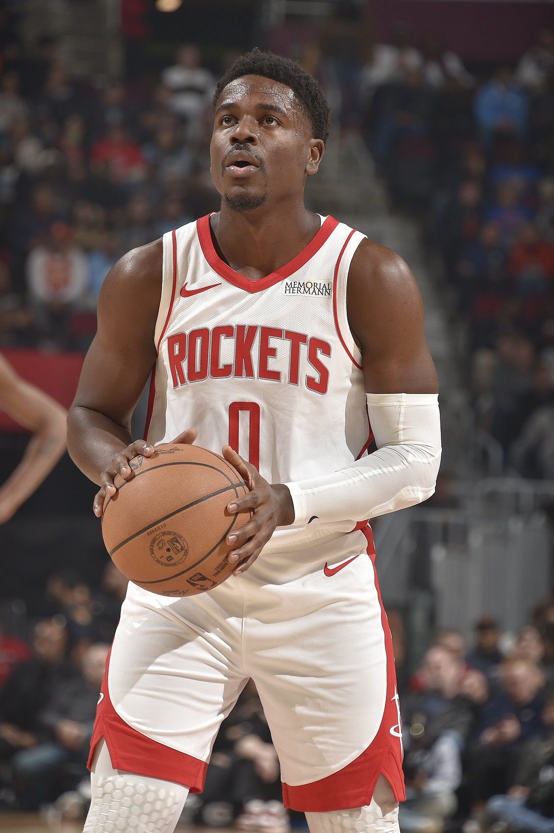 火箭队的下一个对手是鹈鹕队。本赛季火箭队和鹈鹕队多场对决互有胜负。尤其是火箭队在