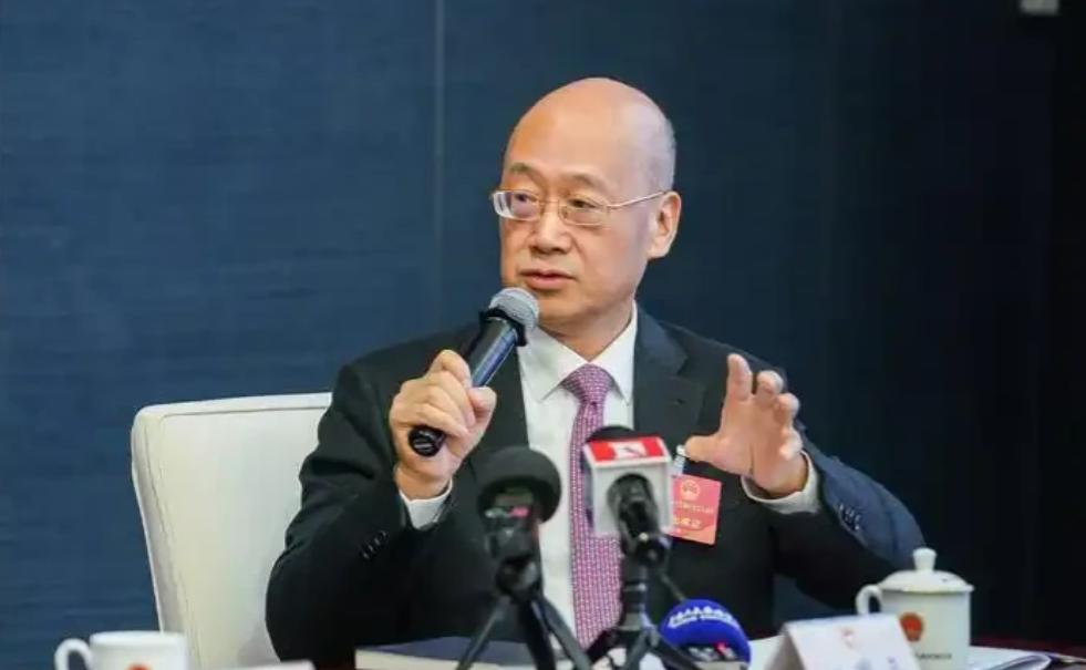 贪婪必须止步！上海两会发出了最强音：网约车抽成必须腰斩，死死钉在10%这条生