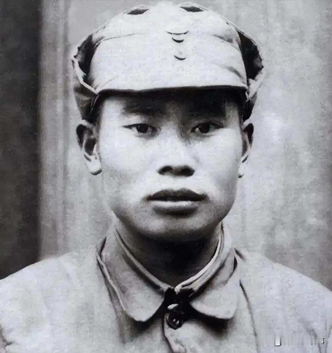 1973年，杨得志将军推开那扇破门，看见床上躺着个形销骨立的老头，旁边干部冷冷甩