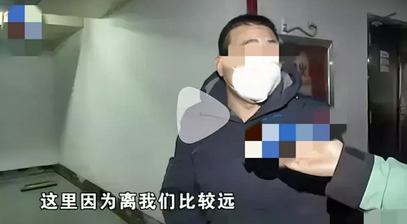 浙江嘉兴，男子买了一辆新车，可是等他来到小区车位准备停车时，拥有10年驾龄的男子