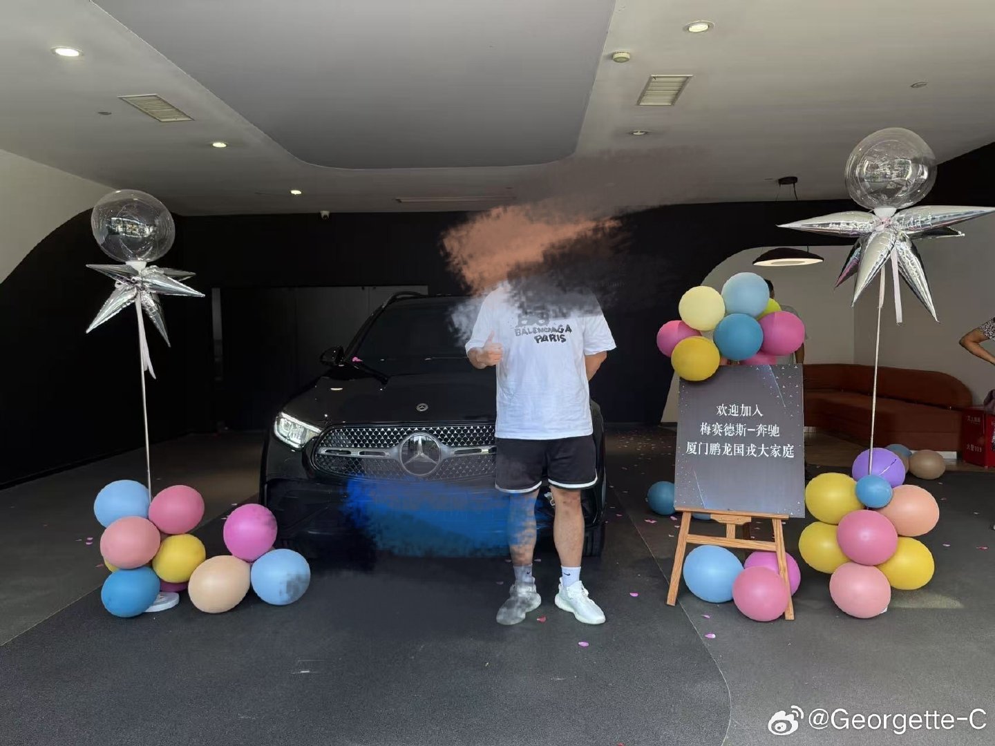 这扇车门很重我推了三年#梅赛德斯奔驰##奔驰glc300#​