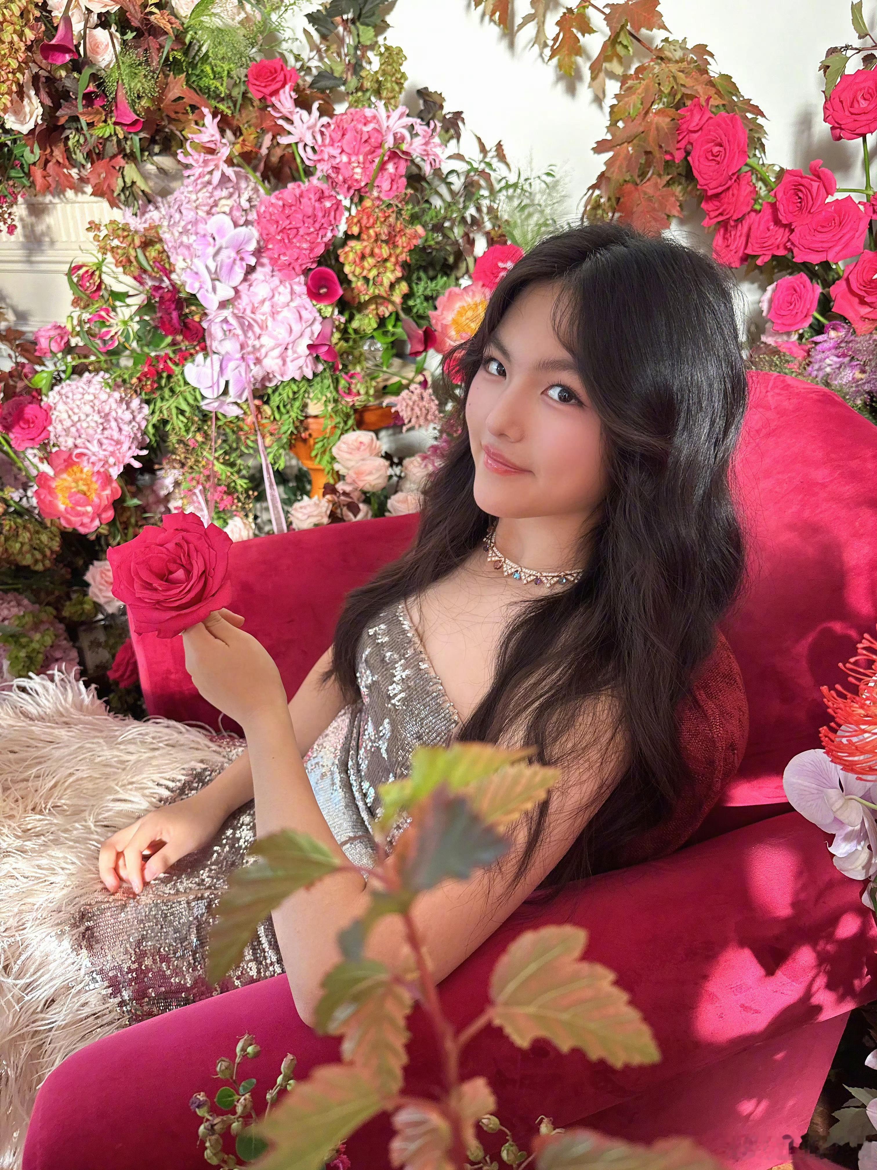【李湘拍的王诗龄】李湘在微博分享她拍摄的王诗龄，果然镜头是带感情的～​​​