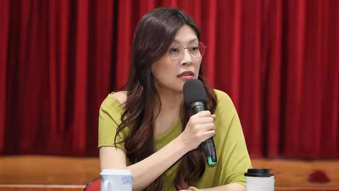 中美会晤前夜风向突变！特朗普突然“弃台”，郑丽文一句话戳穿所有谎言！中美关