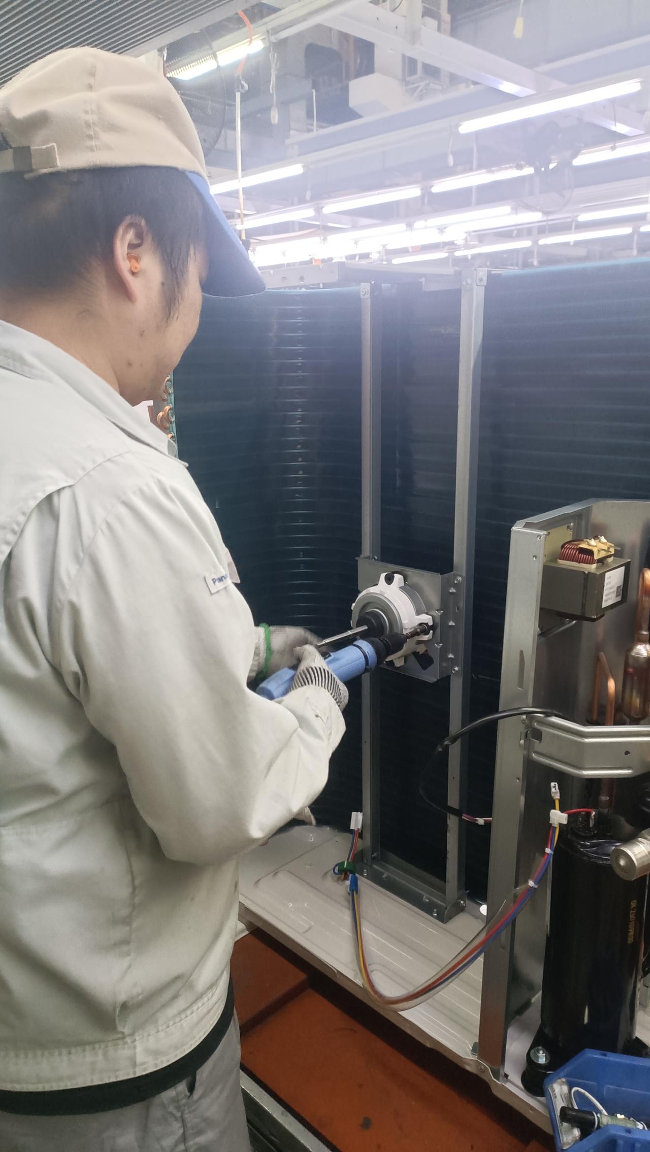 上班炒股两不误，才是普通人的“进阶攻略”我越来越认同一个观点：有份稳定工作，