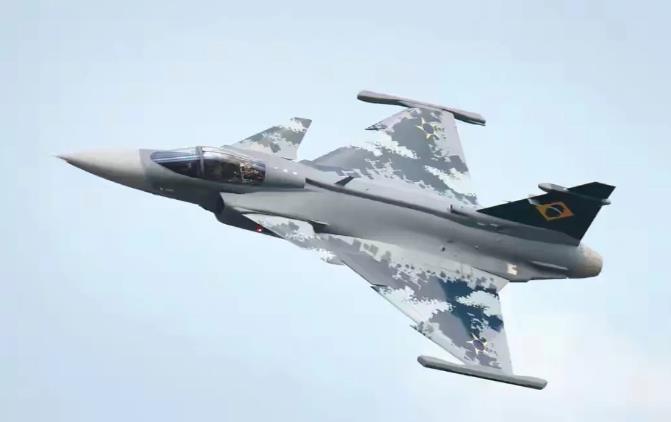 为什么泰国购买<em>鹰狮战斗机</em>，而放弃性能更加先进的歼10c<em>战斗机</em>呢？第一:<em>鹰狮战</em>