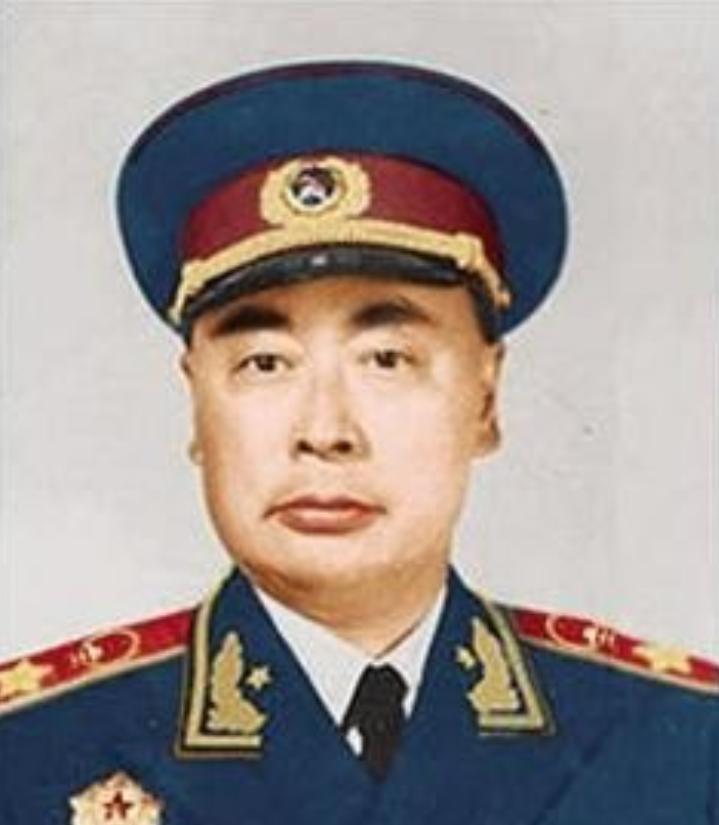 在解放战争中，出现了一个非常奇特的事情，至今让人费解。这个事情就是，身为华东野战