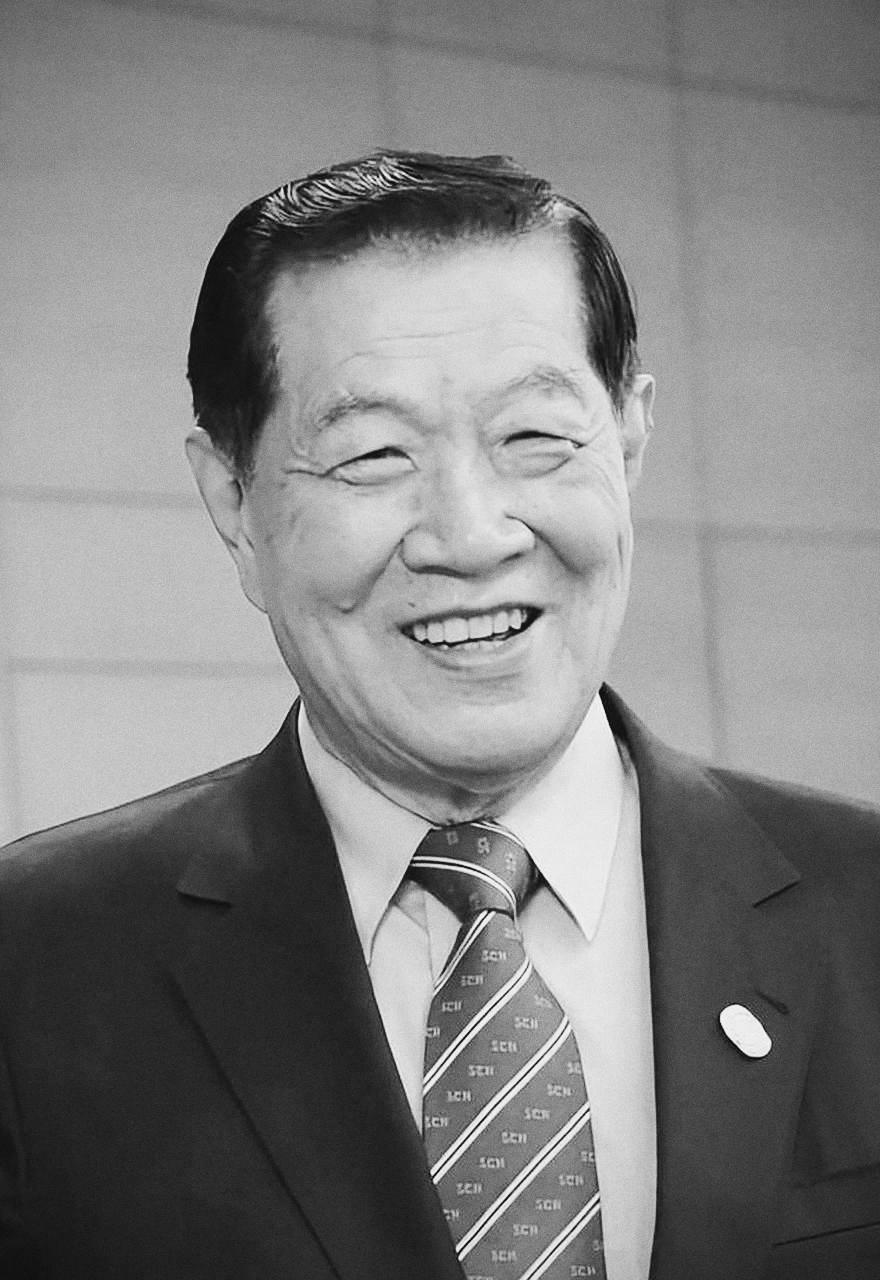 李昌钰走了就是那个让全世界凶手闻风丧胆的“华人神探”。你可能不知道，就在半年前