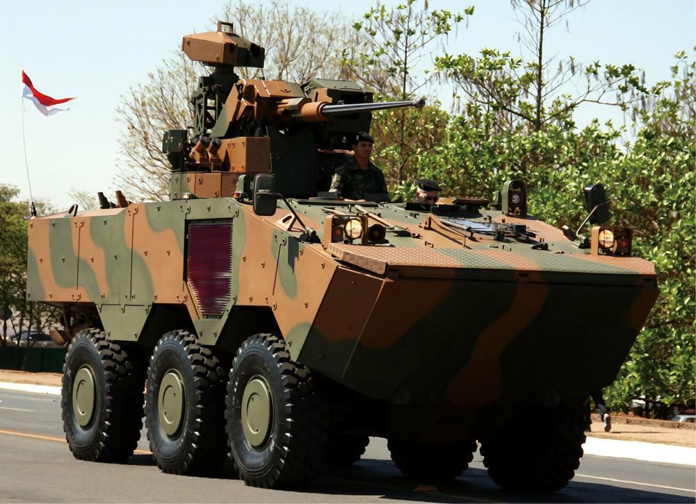 每天认识一件兵器意大利VBTP-MR装甲车VBTP-MR是意大利依维柯公司专为