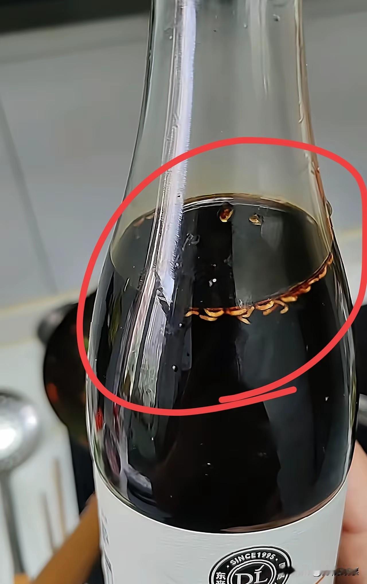 高端的胖东来消费者，有时候也难免有点小尴尬。比如保质期短，或者是东西太追求纯天