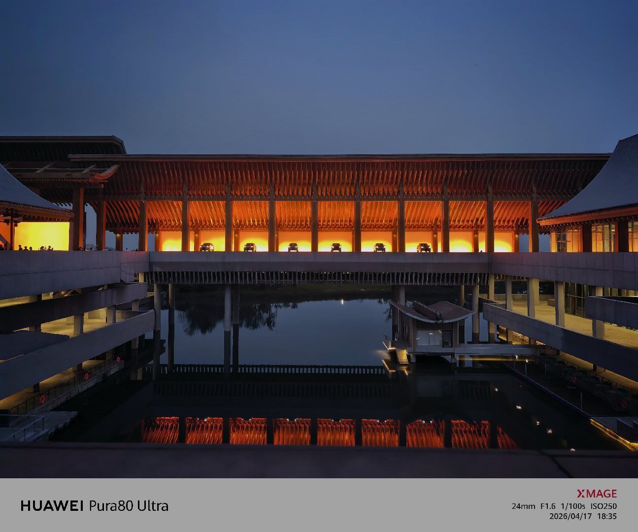 看极氪8X这个阵仗，我觉得价格便宜不了了…该有的气质和气场出来了