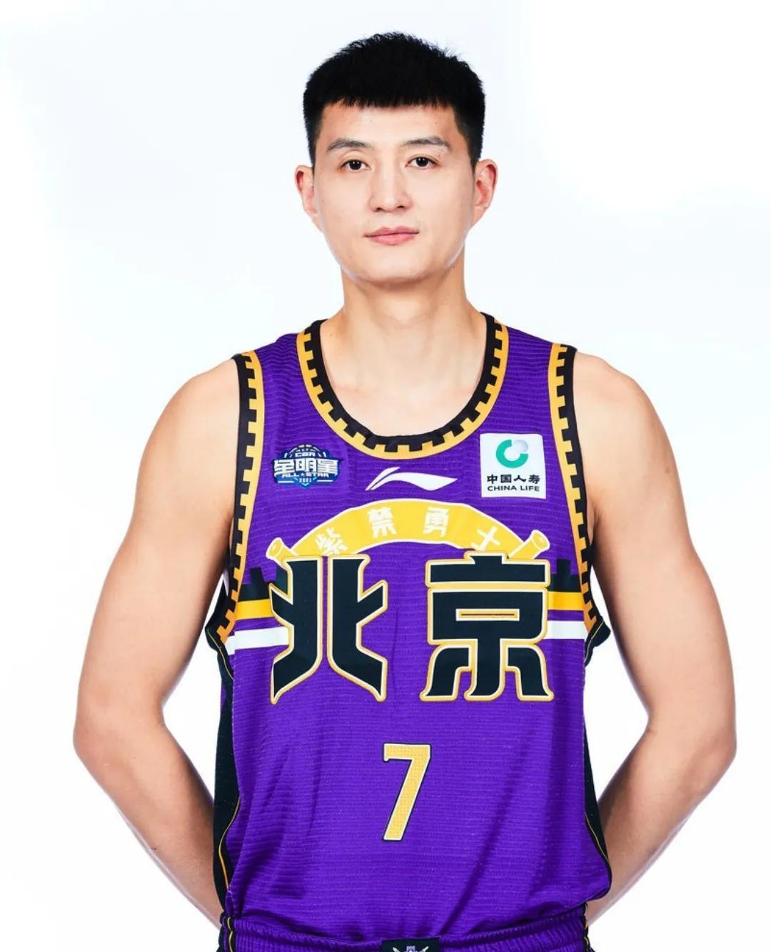 俞长栋放弃续约，加盟宁波富邦。这桩转会背后，是这位老将对职业生涯新篇章的渴望