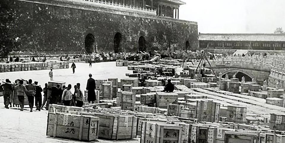 二战最牛文化保卫战：日军追了14年，百万件国宝跑遍大半个中国一件没丢。二