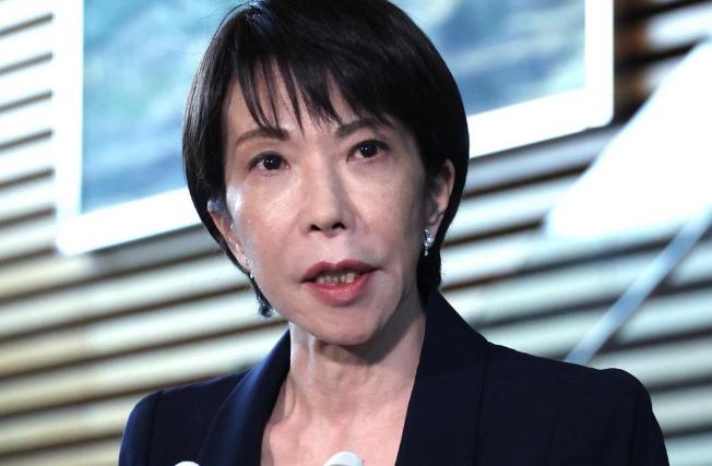 高市早苗没想到，日本眼巴巴盼着中国放宽稀土管控，没等来一丝松动，反倒先等来了中国