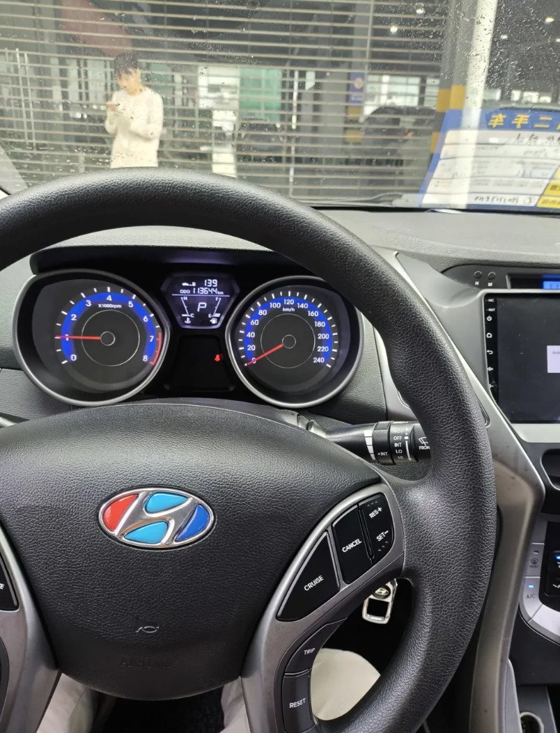 如果大家想买车。奉劝还是尽量买油车！因为现在的电车技术还不够成熟。就目前而言，
