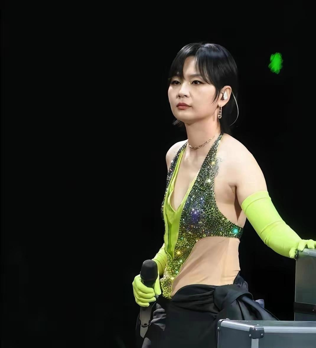 曾经《超级女声》亚军的周笔畅，如今的包装让人认不出。