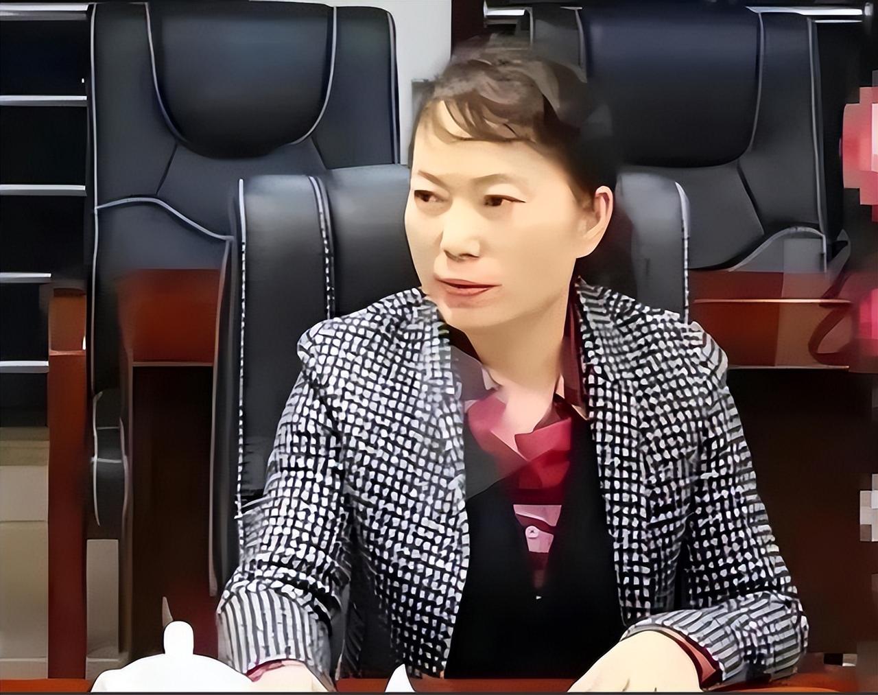 湖南永州一名女局长的离婚官司，现在已经发展成刑事案件，外加实名举报，这件事在网上