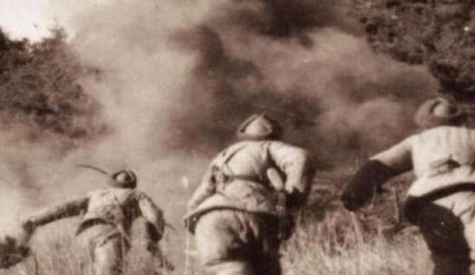 1951年9月，第180师宣传科科长安靖荣在敌后艰难转战了100多天后，率领6名