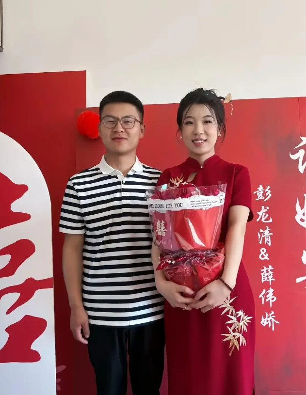 不得不说，这样的订婚越来越多了啊。[点赞][点赞][点赞]
