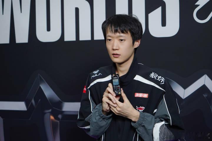 AL要稳住​​​AL的赛点见闻色！Shanks永恩四皇附体砍出6-1-9的