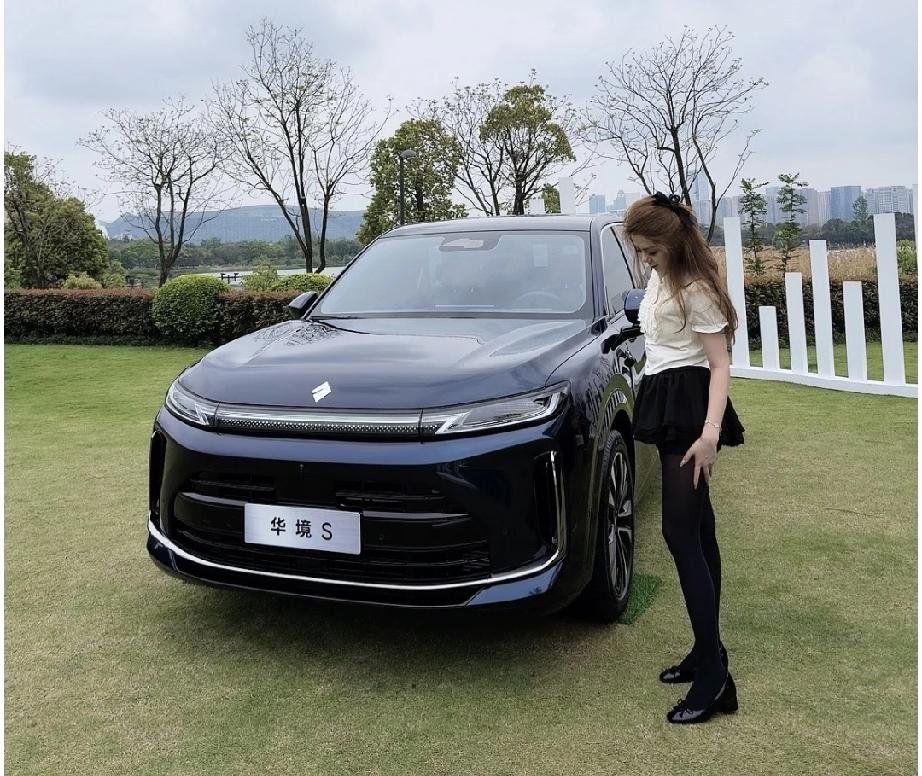 一觉醒来，汽车界炸锅了!2026年国补以旧换新政策发布了：1、新能源车：车价