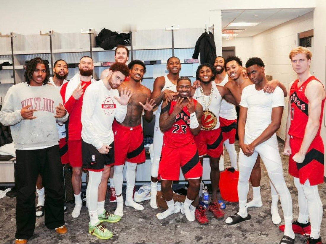 猛龙队又赢了6连胜，过去11场赢了10场，继续保持在东部第二。血洗华盛顿之战，巴