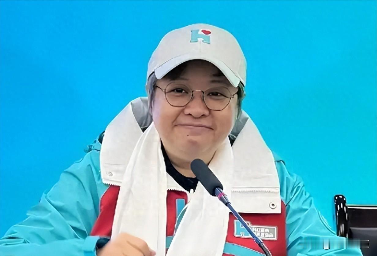 韩红骂战刚落，广西洪水就来了，到底谁被打脸？谁能想到，短短三周，一个人的口碑能