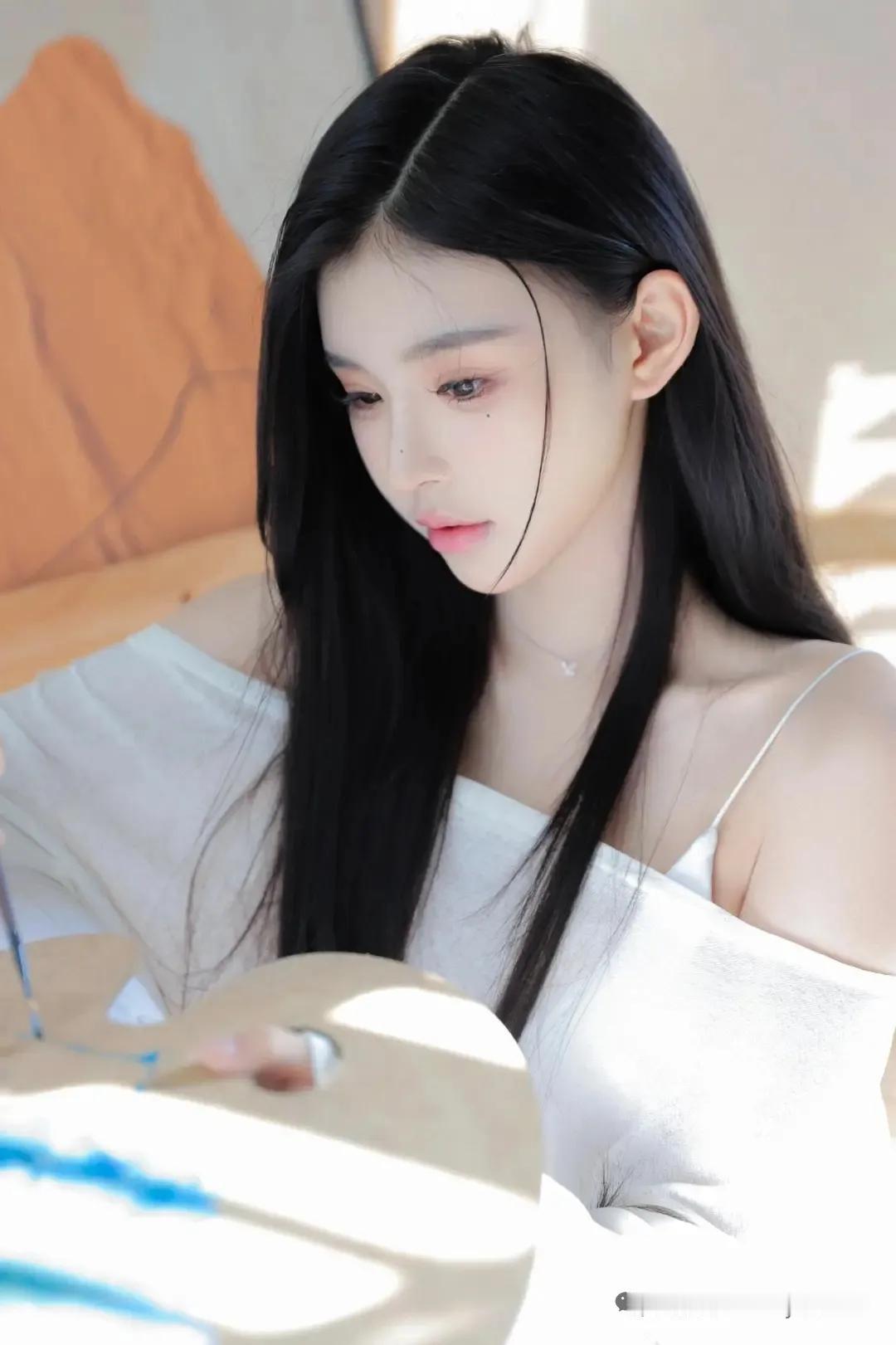 分享甜美小姐姐随手拍画画吧女人最耐看的长相是什么样的晒一下生活的美照