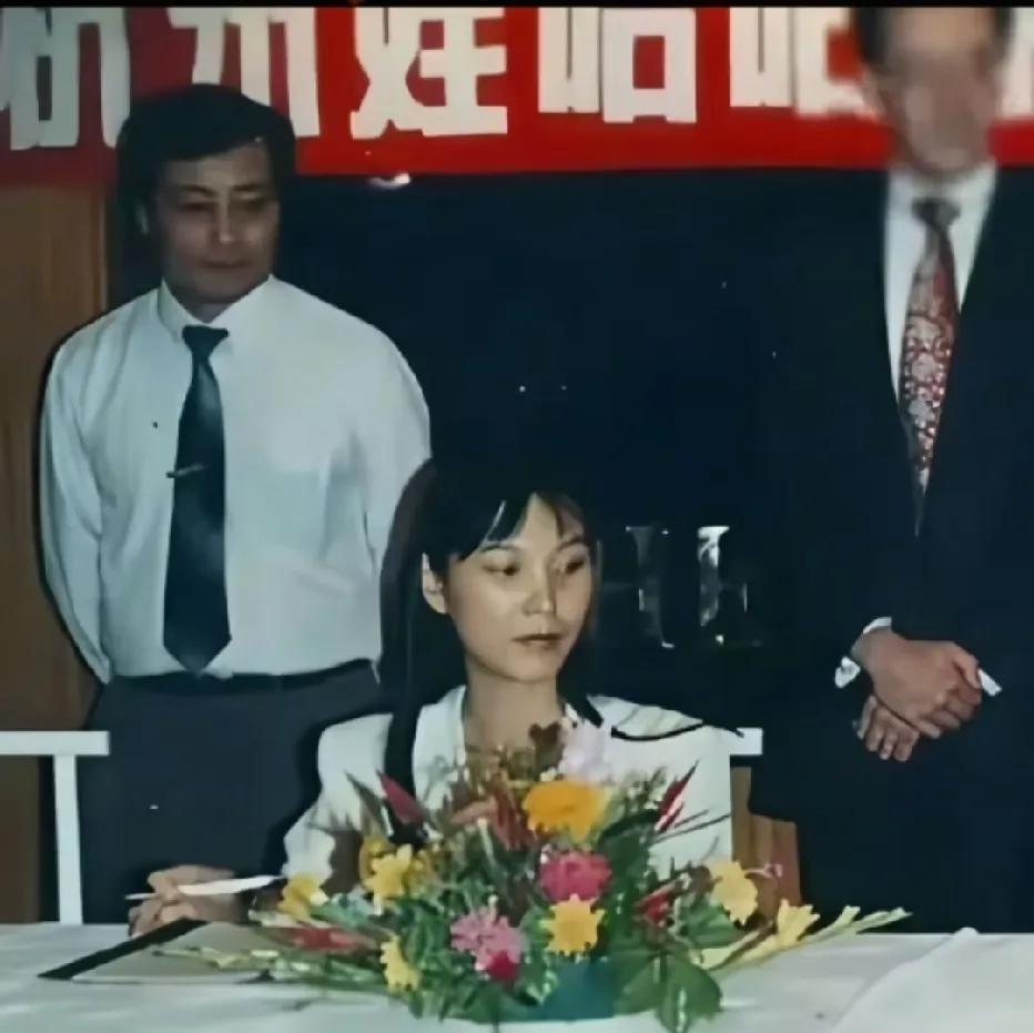 男人成功之后，票子有了，可身后没有男丁的纠结，是他心头的一根芒刺越扎越深。