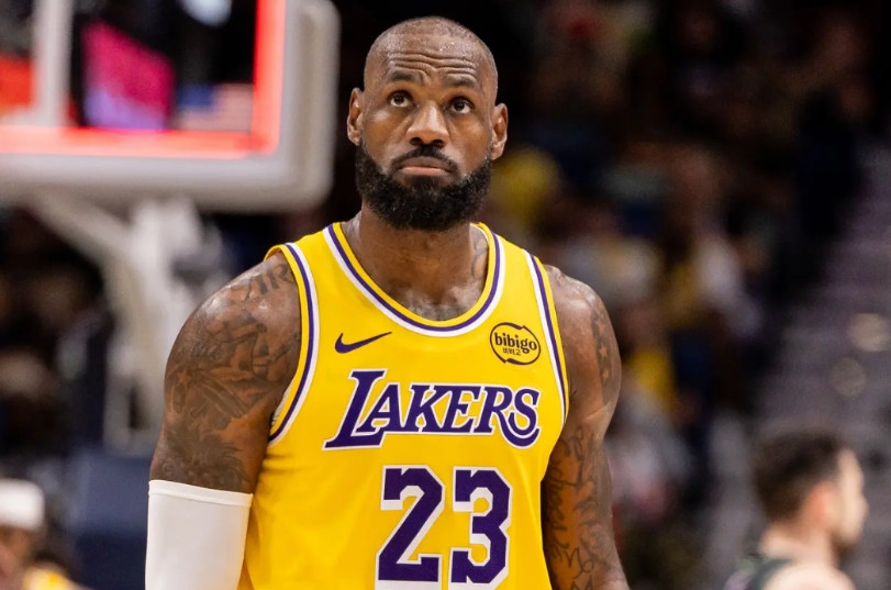 湖人你是怎么做到这样的？湖人不敌国王收获三连败，这场比赛湖人三分出手36次，国