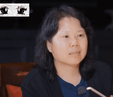 张家齐妈妈才是天生80片圣体吧。。张家齐和她妈妈一起吃饭。。聊的差不多了。。张家