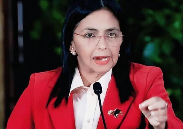 可悲至极傀儡从来没有什么好下场说的就是那个委内瑞拉反对派的头头，罗德里格