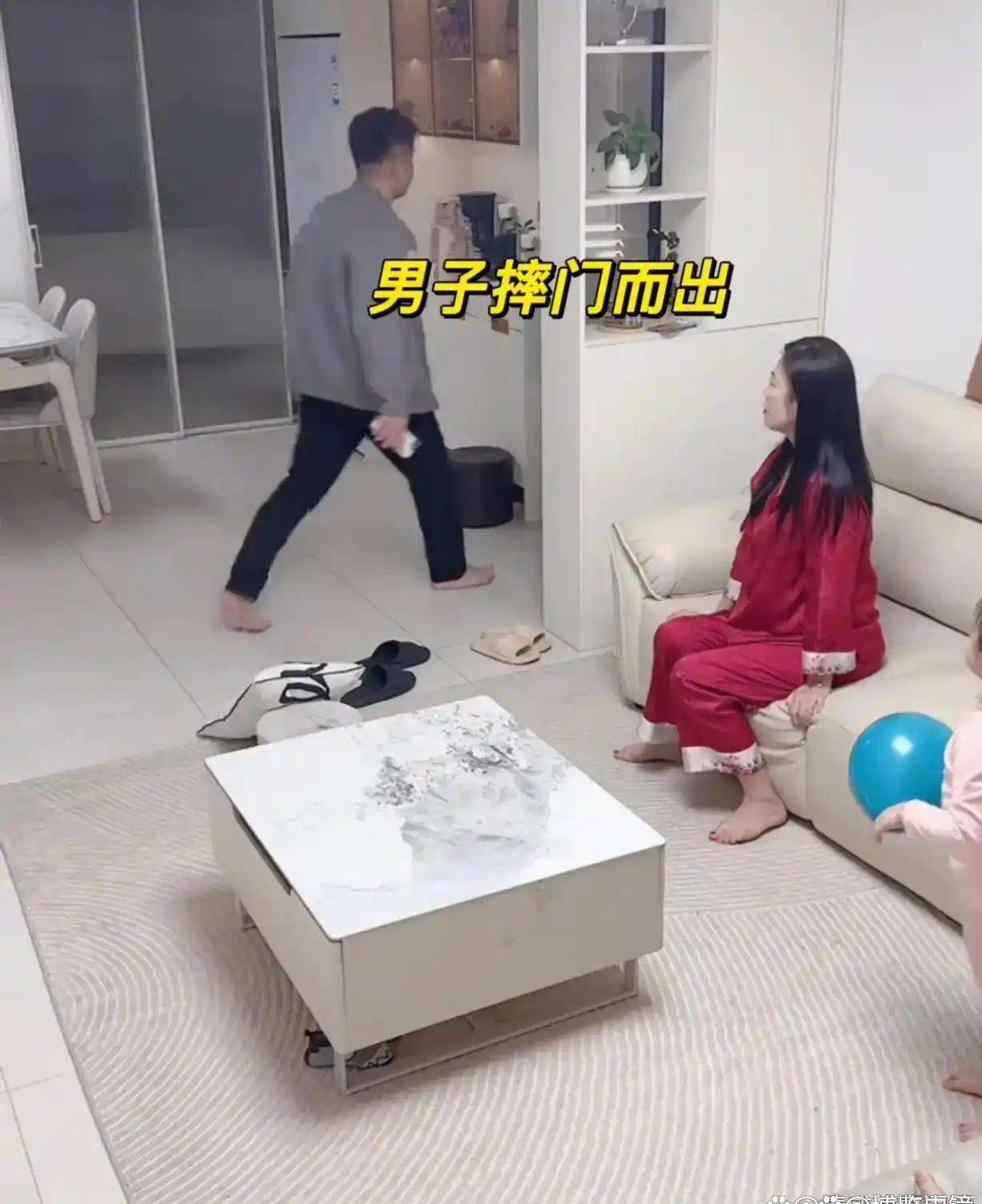 夫妻拌嘴后妻子摔门而去，丈夫吃龙虾的举动，看哭无数人江西，一对夫妇吵嘴后，妻子