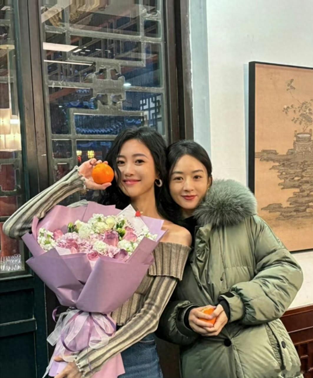 王梓薇瘦了50斤提起王梓薇，所有人的第一印象都是《知否》里的小桃，那个圆乎乎、