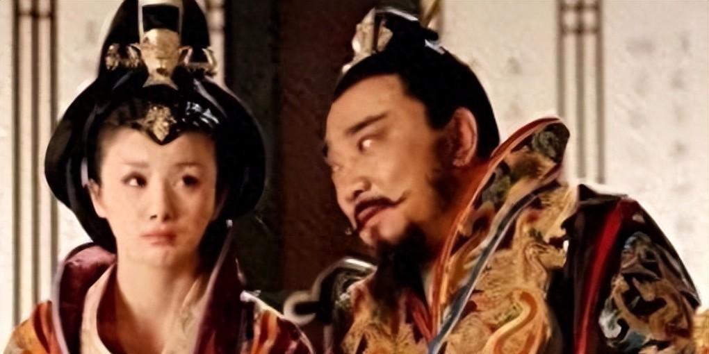 公元912年朱温让儿媳王氏侍寝，王氏轻声提醒家公小心儿子，担心他会有谋反之心吗？