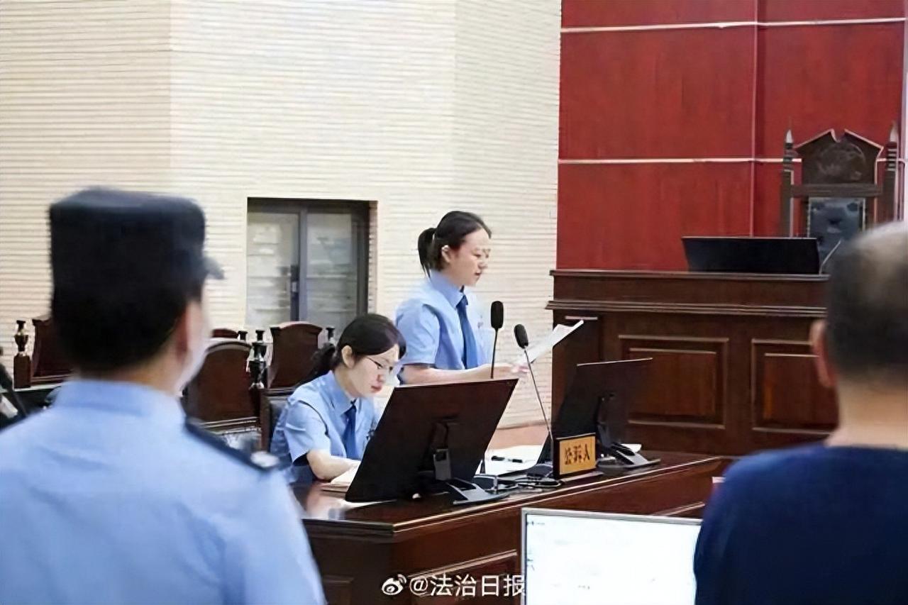 “太寒心了！”湖北远安，丈夫患癌离世后，妻子翻看手机才发现，那个时常嘘寒问暖的“