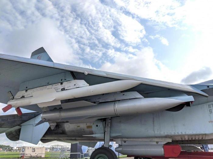 印度豪掷重金引进俄R37超远程导弹，妄图复仇，病急乱投医，实则是笨重鸡肋近期，