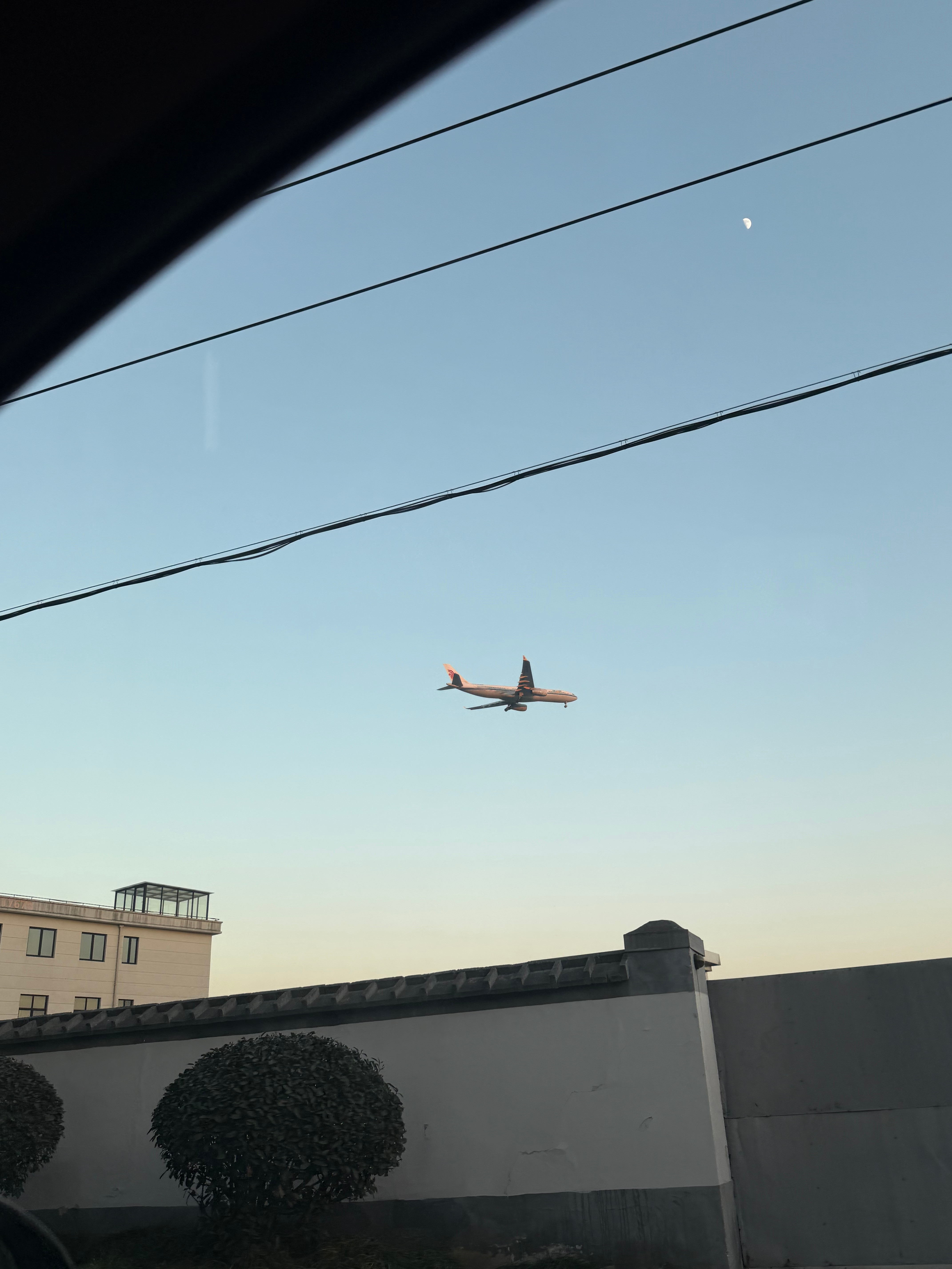 真的急死个人想拍个头顶上的飞机17破死活对不上焦