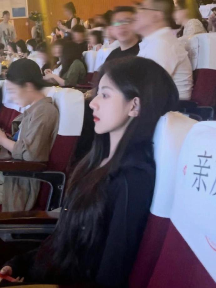 原来现实生活中大美女真的有巨大冲击力！！