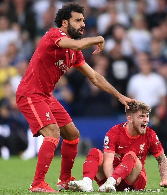 林德斯谈到埃利奥特在对阵利兹联的比赛中扭伤脚踝后萨拉赫的反应：“赛后萨拉赫非常沮