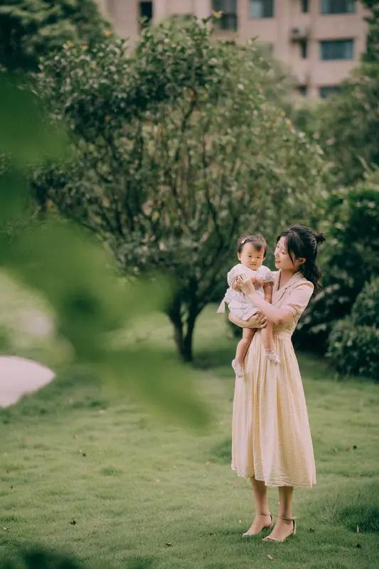 我妈在我结婚前，就只嘱咐了我一件事：“闺女，只要你婆婆肯出力带娃，别的啥都不用计