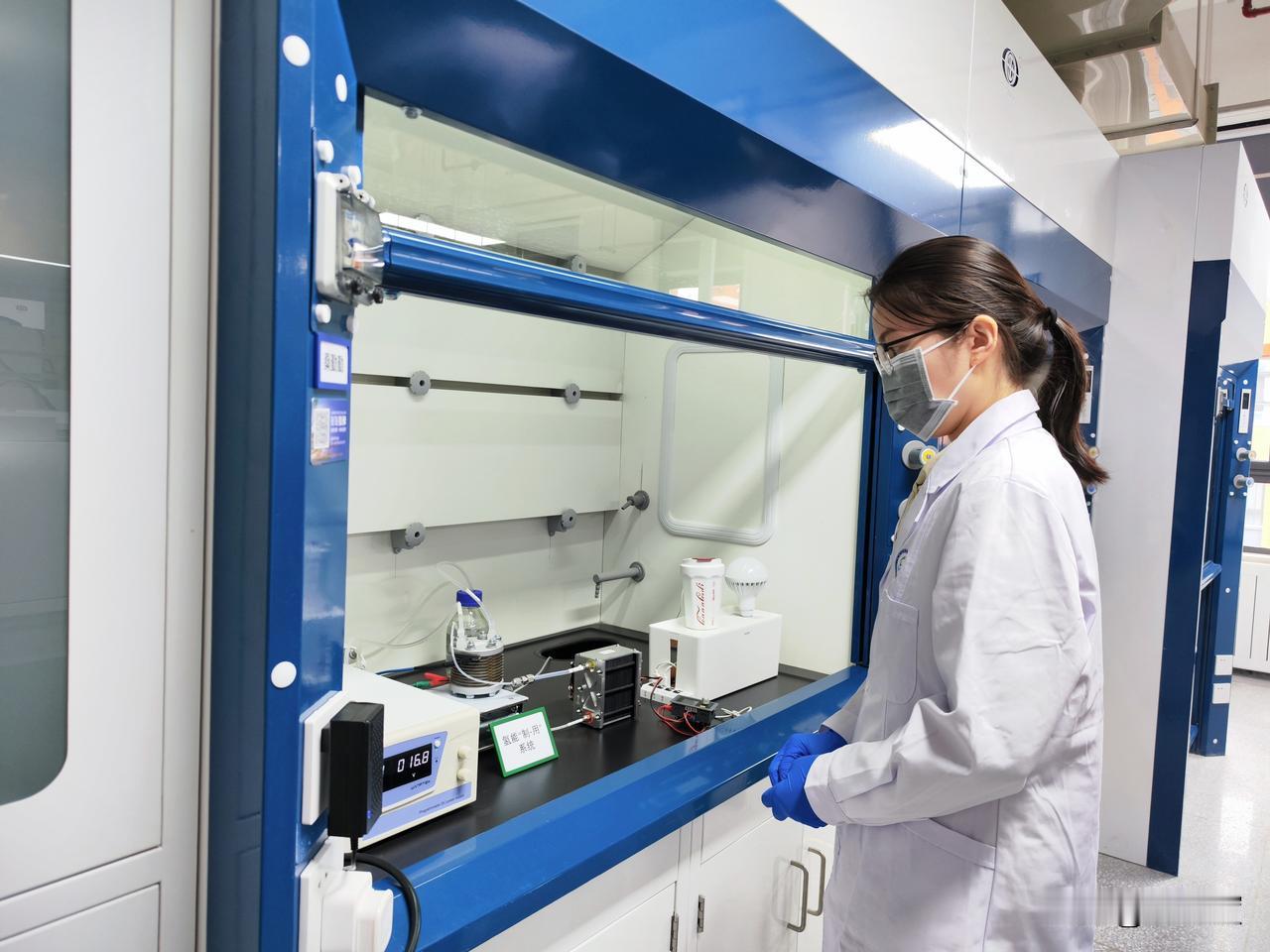 10位“80”后女科学家：1.徐颖，1983年生北斗导演系统科学家