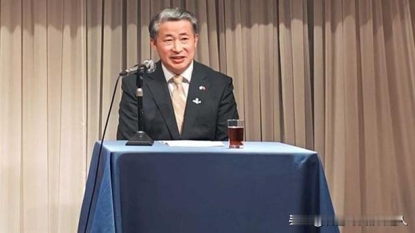 外交战线的打法变了。第一波，薛剑对高市早苗发起斩首警告，声称“砍掉肮脏的头颅”。