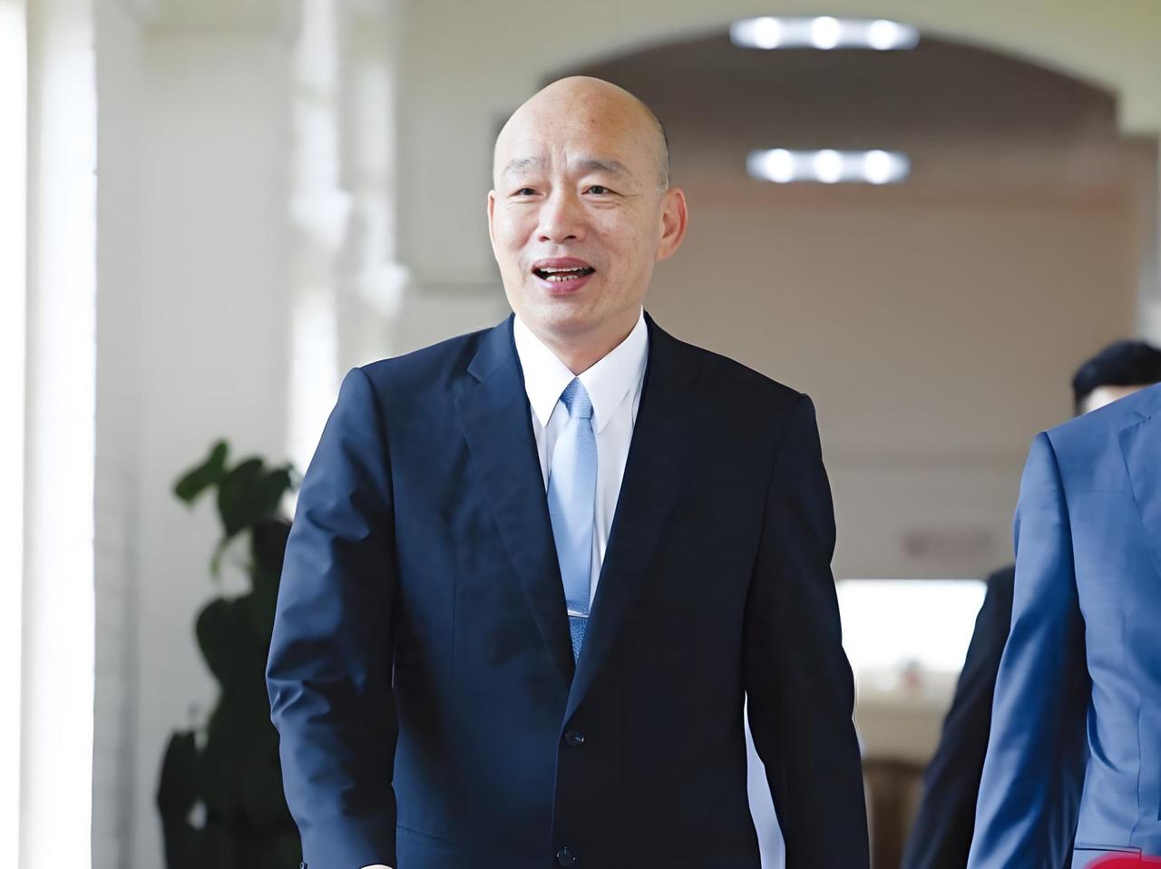 郝龙斌敲锣打鼓脸书炫耀会见韩国瑜，但韩国瑜脸书静悄悄未透只言片语，形同打脸！郝龙