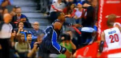 jr高抛传球!霍华德空接暴扣!爷的青春回来