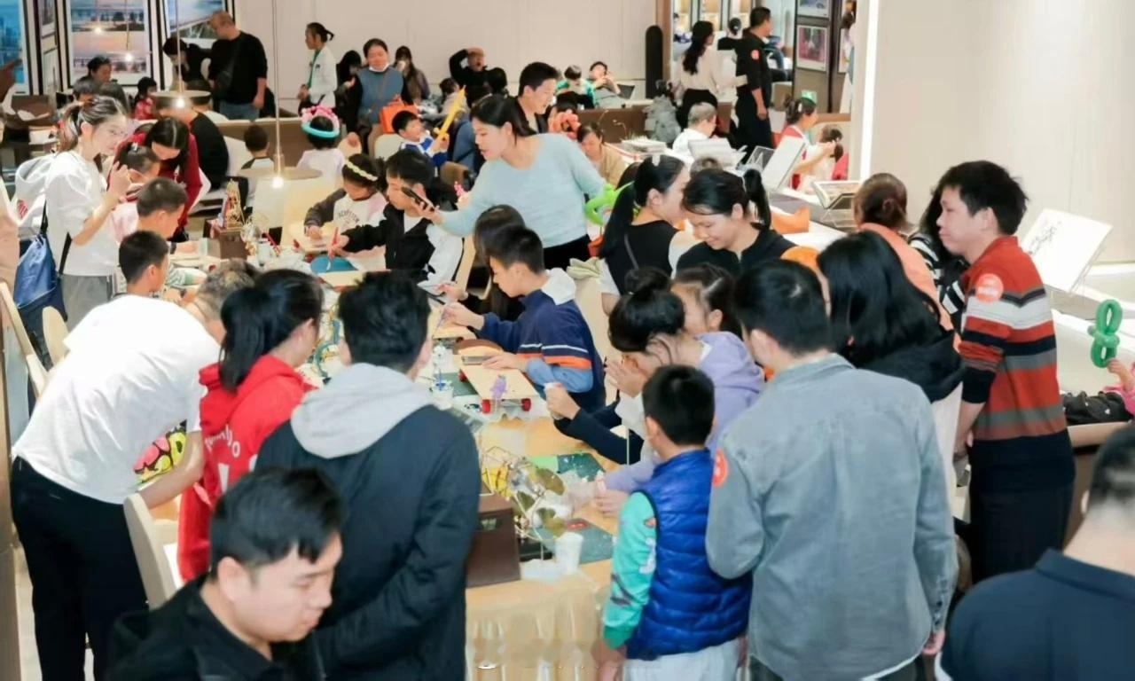 宝安松岗最后一批人才房，984套房，均价2.48万/㎡，送装修交付，现场人山人海