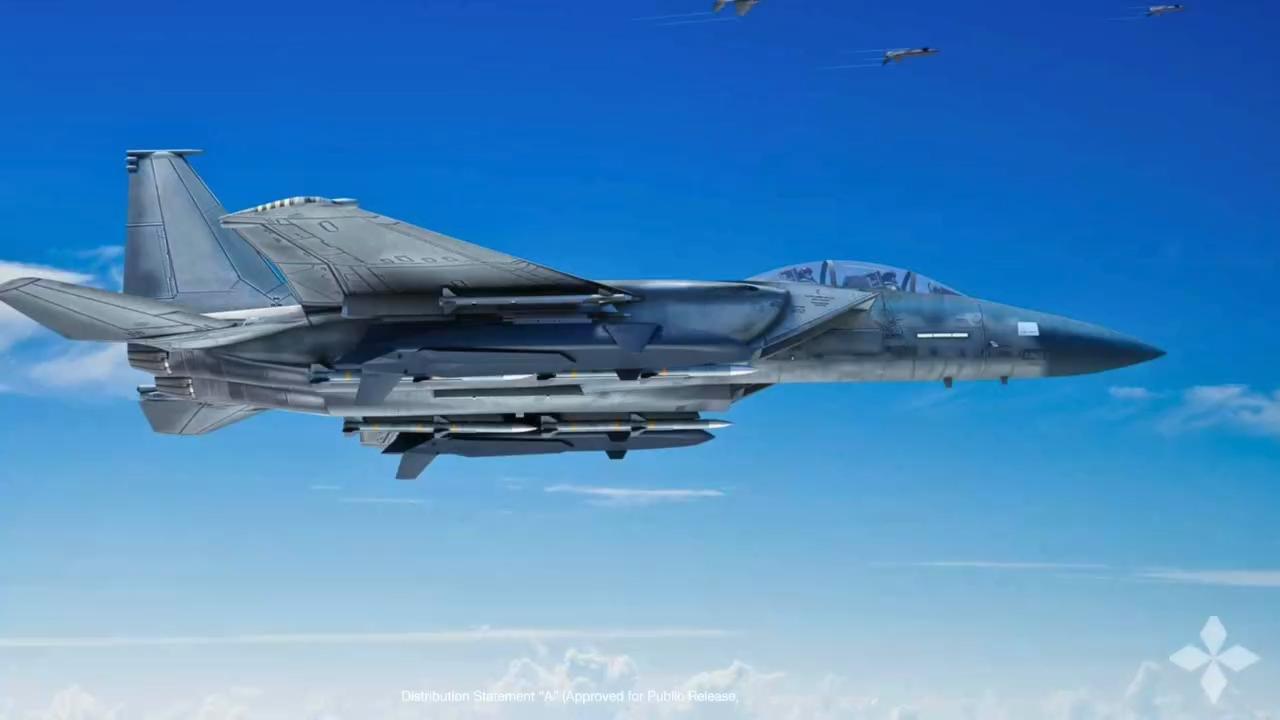 长射，由美国国防高级研究计划局(DARPA)研发并资助，它是一款无人驾驶空射