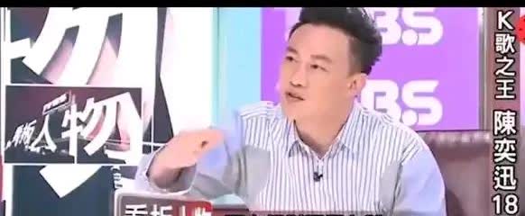 香港歌手六十多了还在开演唱会就是张学友了，一年来上百场，年年开，门票卖不出去打折