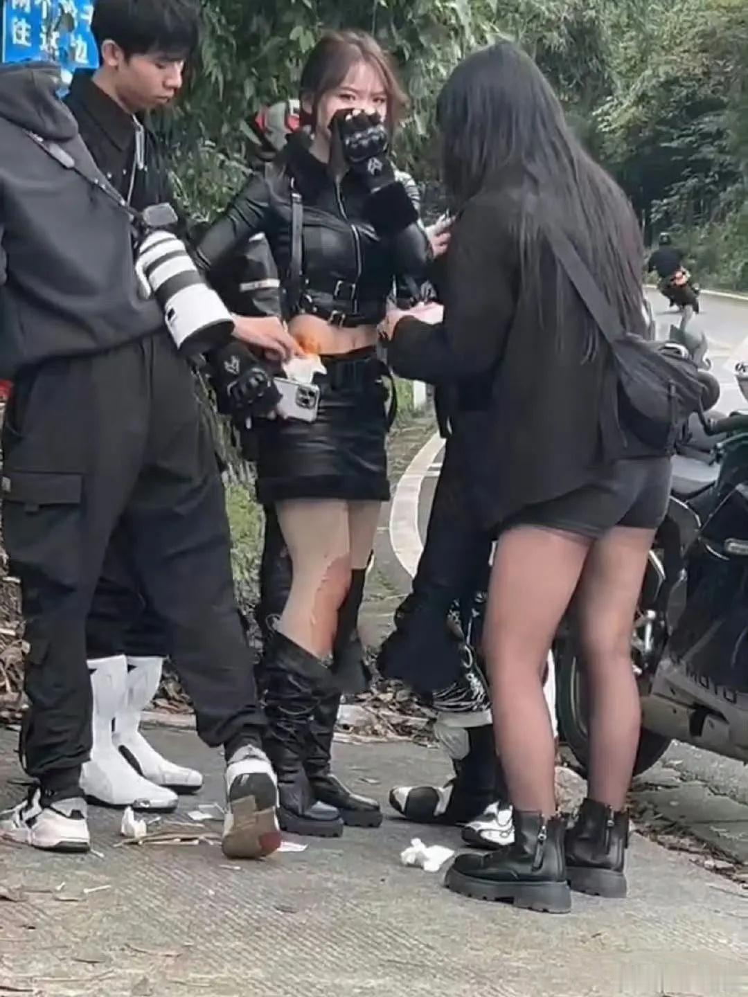 骑行圈乱不乱我不知道，但是一定会很疼