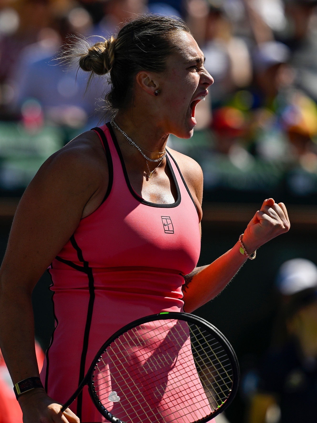 WTA1000印第安维尔斯第四轮，世界第一萨巴伦卡6-2、6-4力克大坂直美，闯