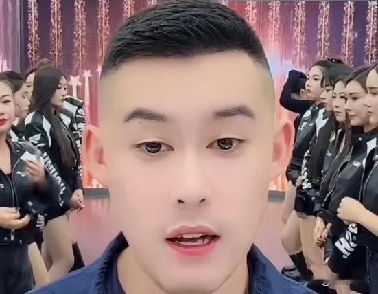 阿厦团播心态爆炸，吐槽粉丝如果不能互相理解就别来看我！阿厦今